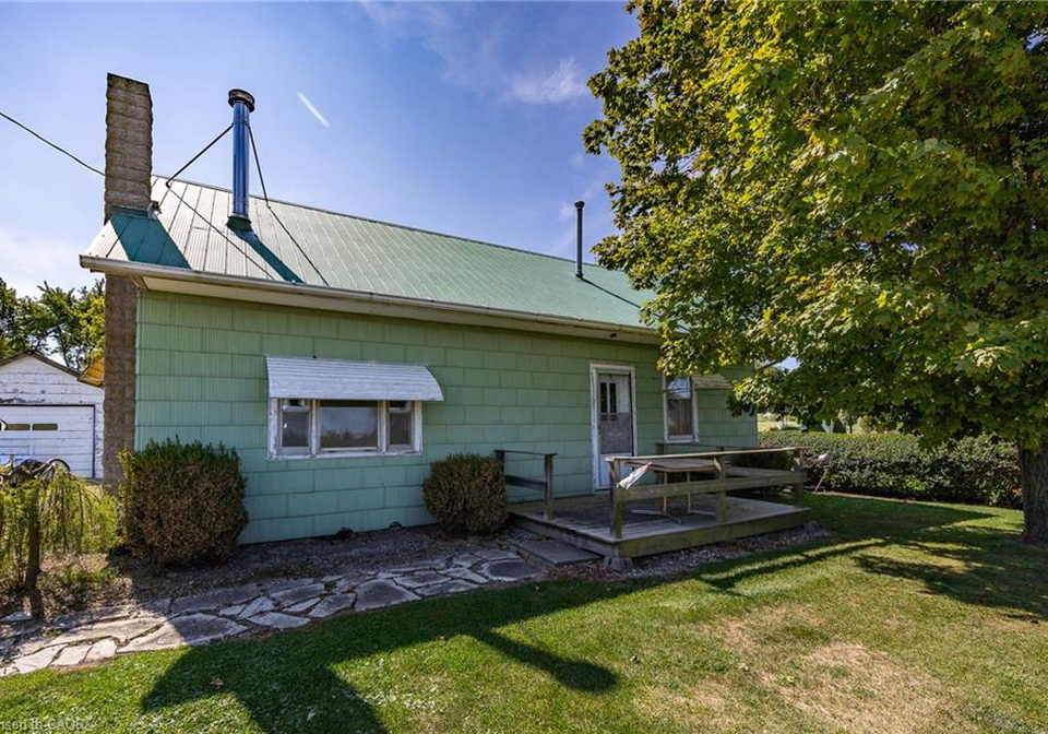 668-regional-road-20-hagersville-ontario-40770316