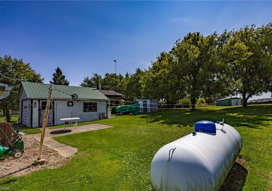 668-regional-road-20-hagersville-ontario-40770316