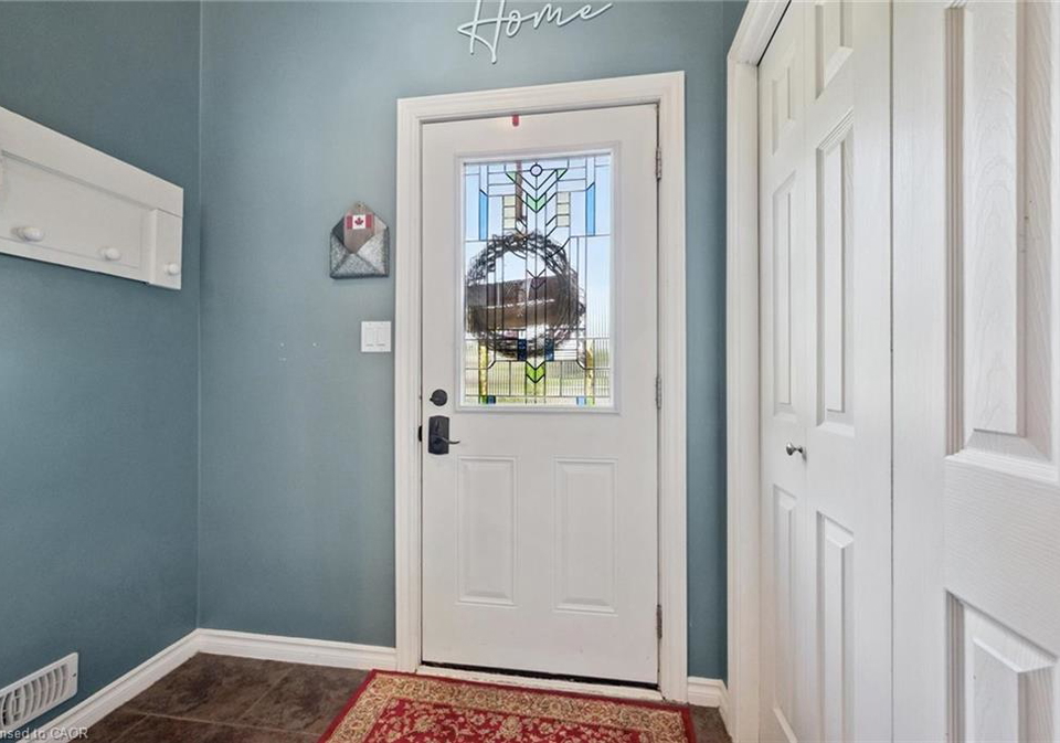 230-arris-crescent-mitchell-ontario-40770343