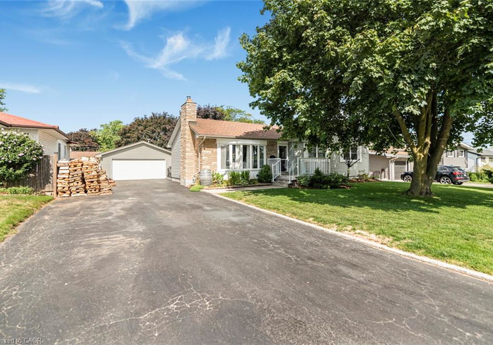 8-craig-boulevard-grimsby-ontario-40770456