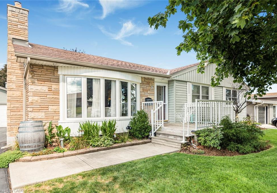 8-craig-boulevard-grimsby-ontario-40770456