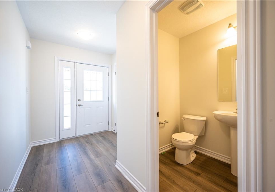 253-benninger-drive-kitchener-ontario-40770494