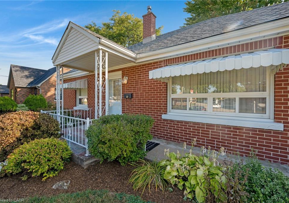 1625-concession-road-cambridge-ontario-40770525