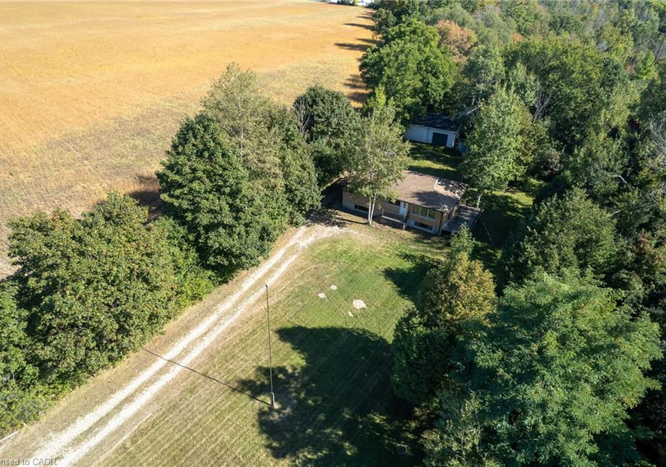 2795-victoria-street-n-woolwich-ontario-40770528
