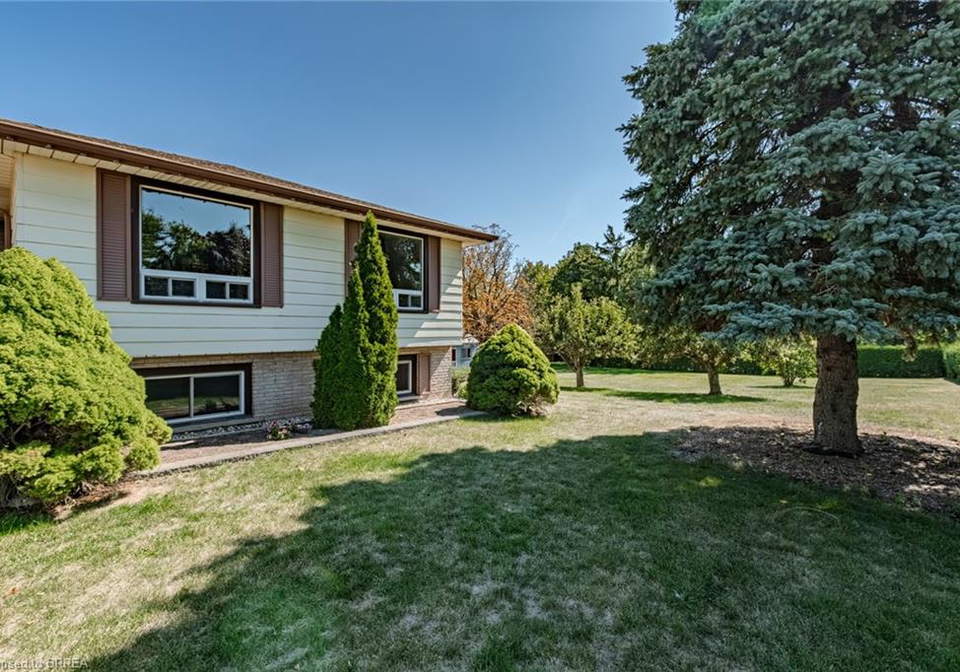 9-bannister-street-oakland-ontario-40770545
