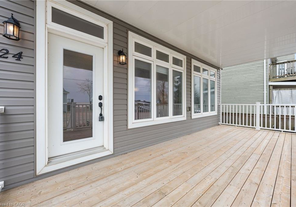 24-erie-boulevard-long-point-ontario-40770612