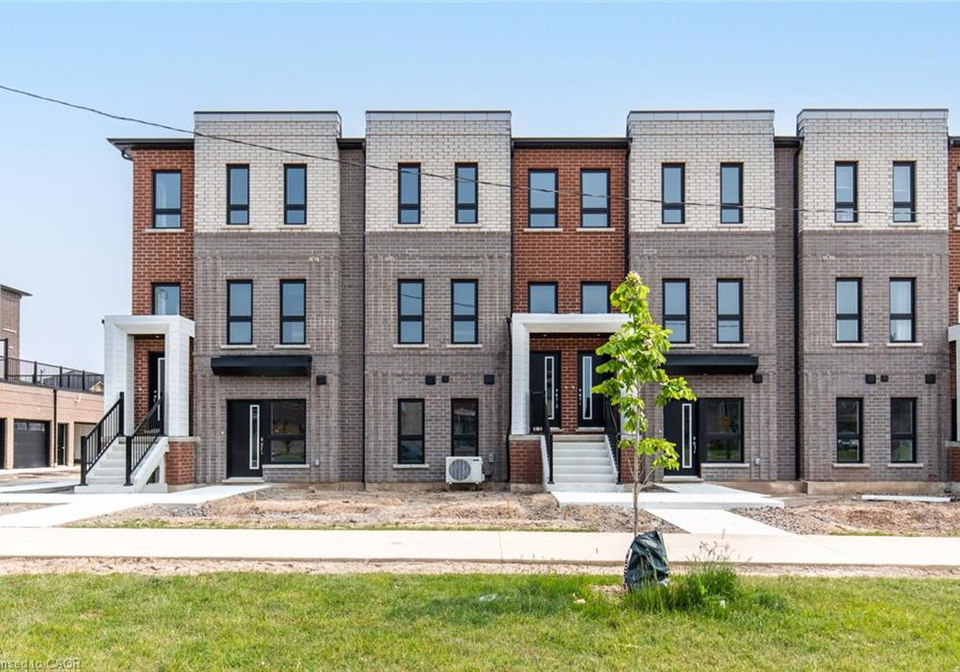 70-kenesky-drive-waterdown-ontario-40770779