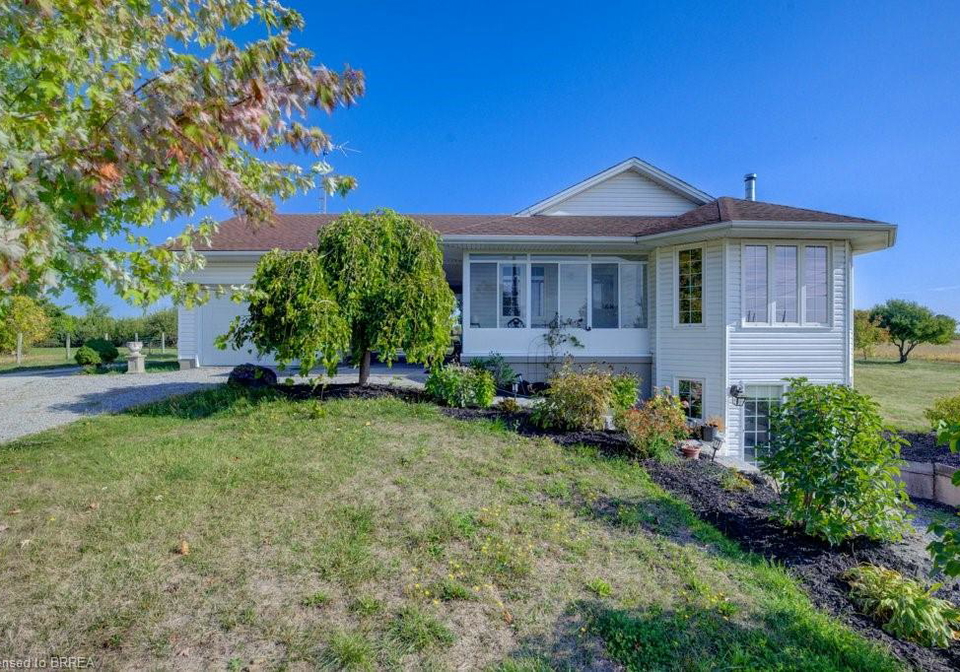 6737-highway-20-highway-smithville-ontario-40770870