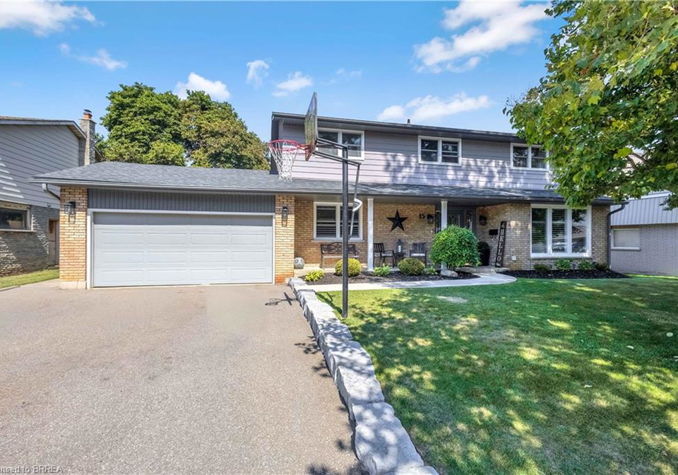 15-candlewood-drive-brantford-ontario-40770886