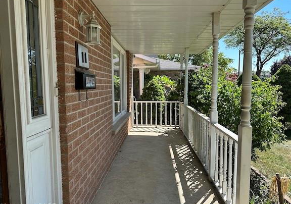11-trieste-place-hamilton-ontario-40770888