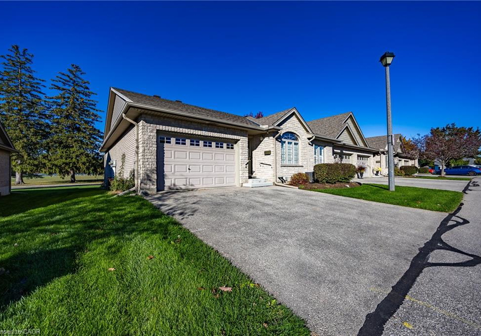 510-the-queensway-highway-w-simcoe-ontario-40770953
