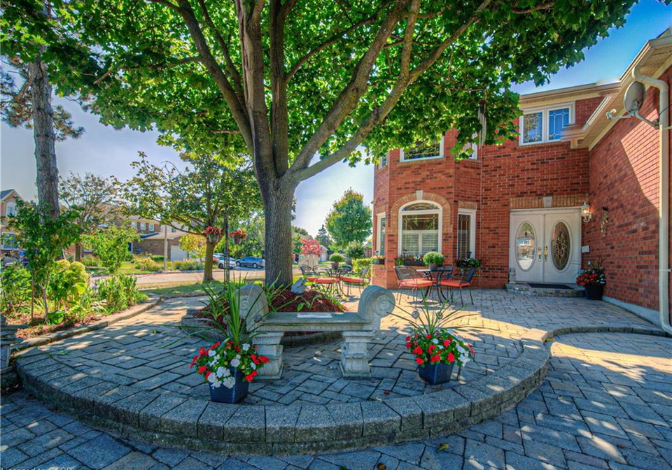 6-osprey-court-cambridge-ontario-40771122