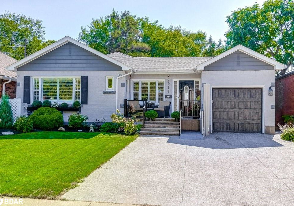 7012-barker-street-niagara-falls-ontario-40771163