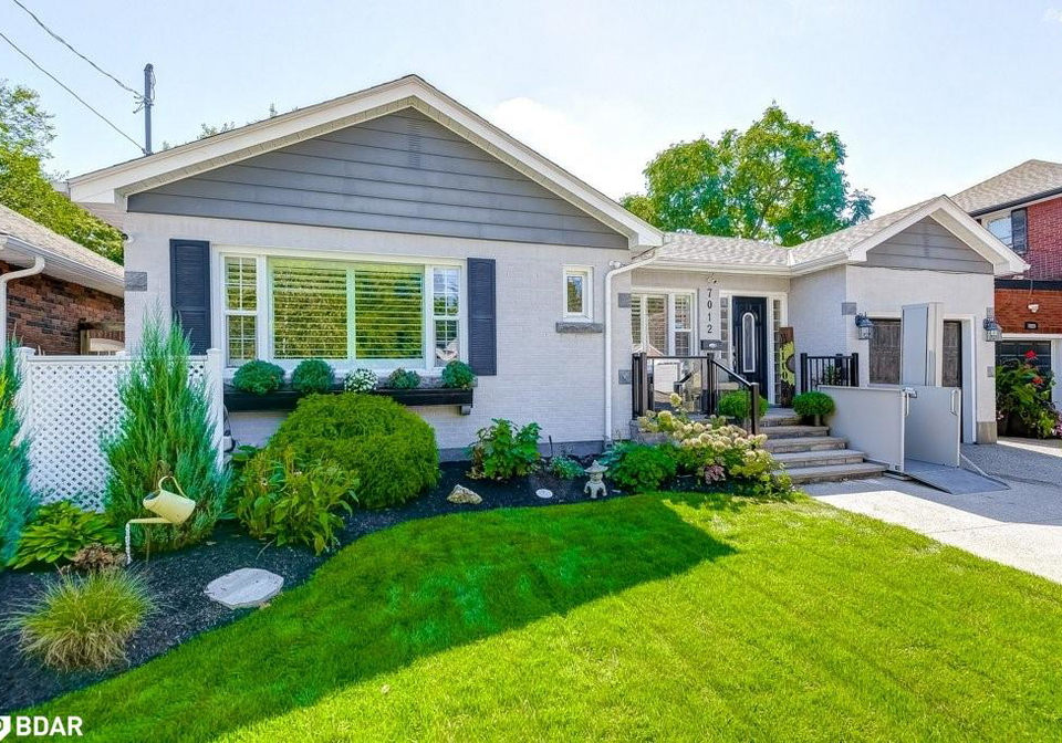 7012-barker-street-niagara-falls-ontario-40771163
