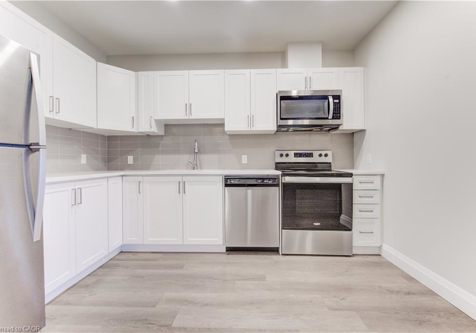 5-wake-robin-drive-kitchener-ontario-40771186