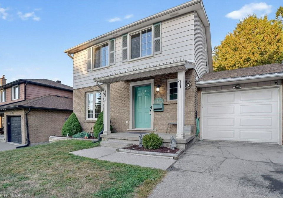 22-vintage-crescent-kitchener-ontario-40771215