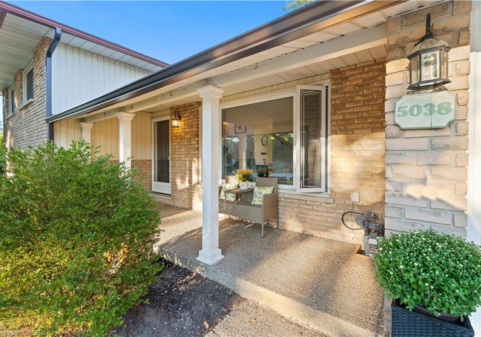 5038-hartwood-av-beamsville-ontario-40771272