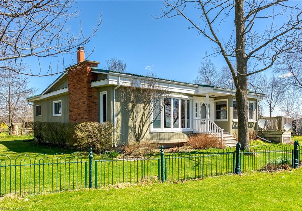 555-edgewater-place-dunnville-ontario-40771290