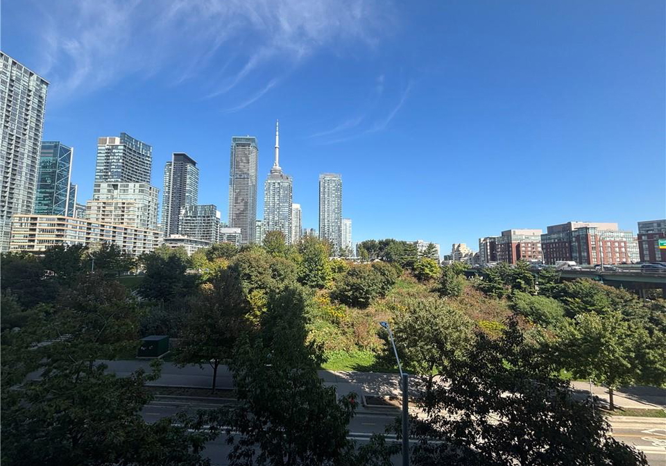 75-queens-wharf-road-toronto-ontario-40771432