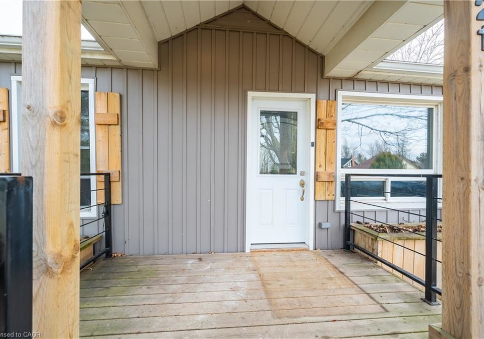 21-renfrew-street-e-caledonia-ontario-40771438