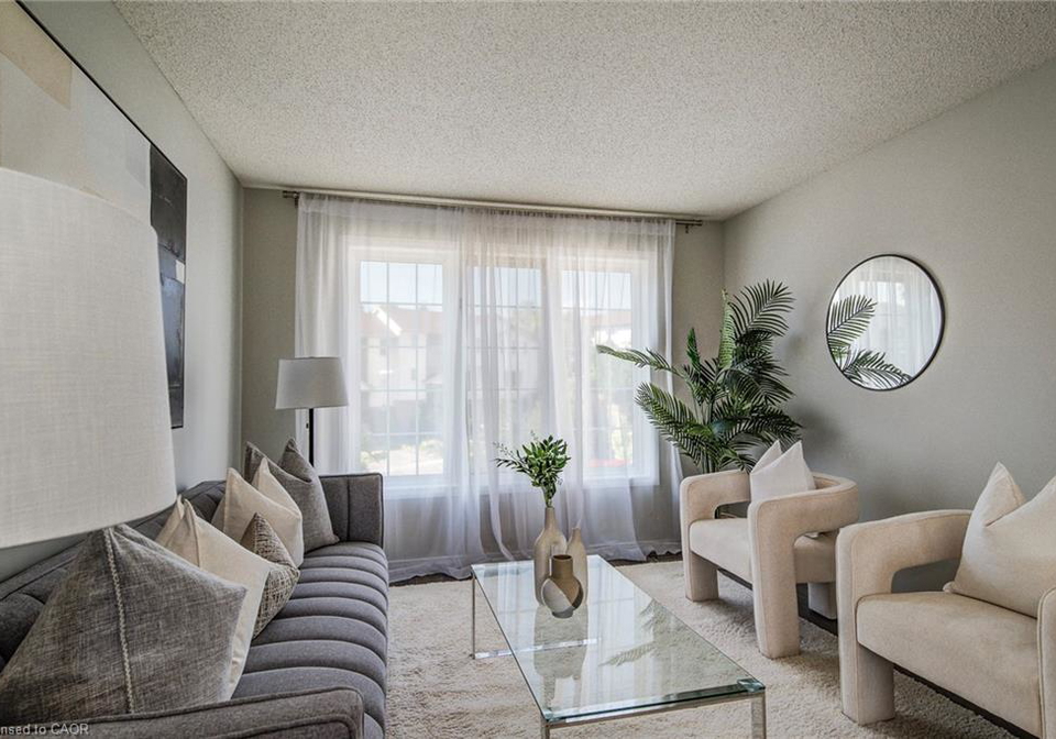 635-grange-crescent-waterloo-ontario-40771575