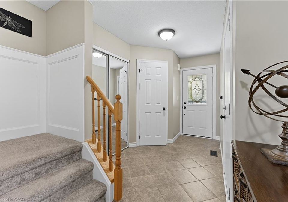 202-hilltop-drive-ayr-ontario-40771603