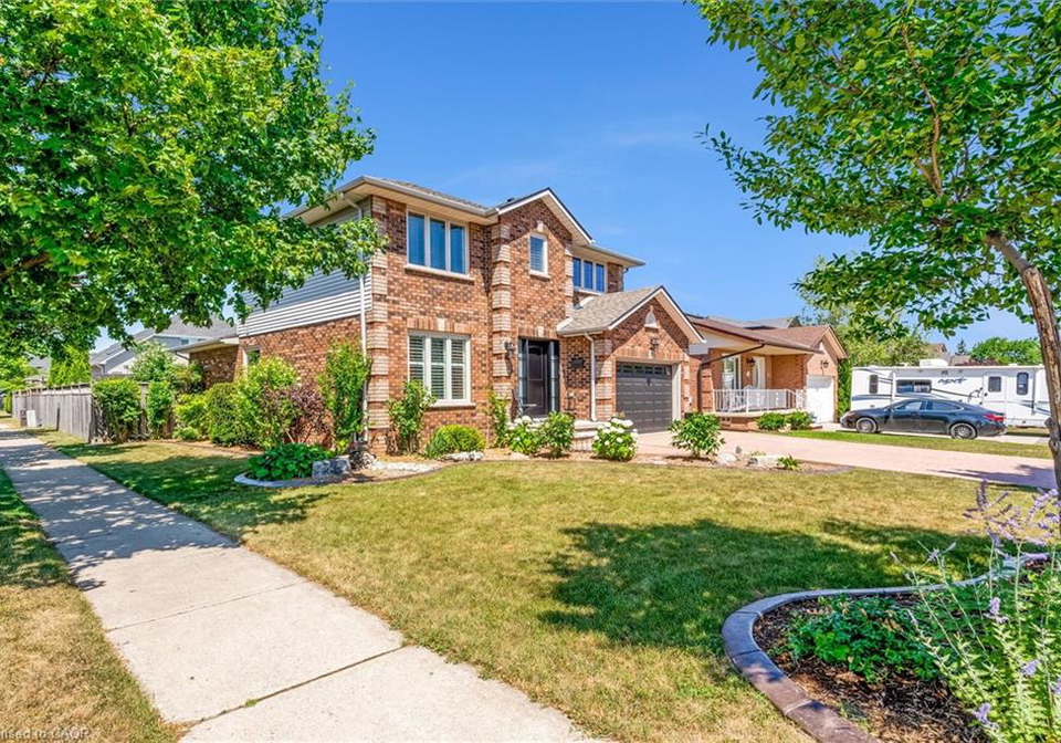 239-fruitland-road-stoney-creek-ontario-40771616