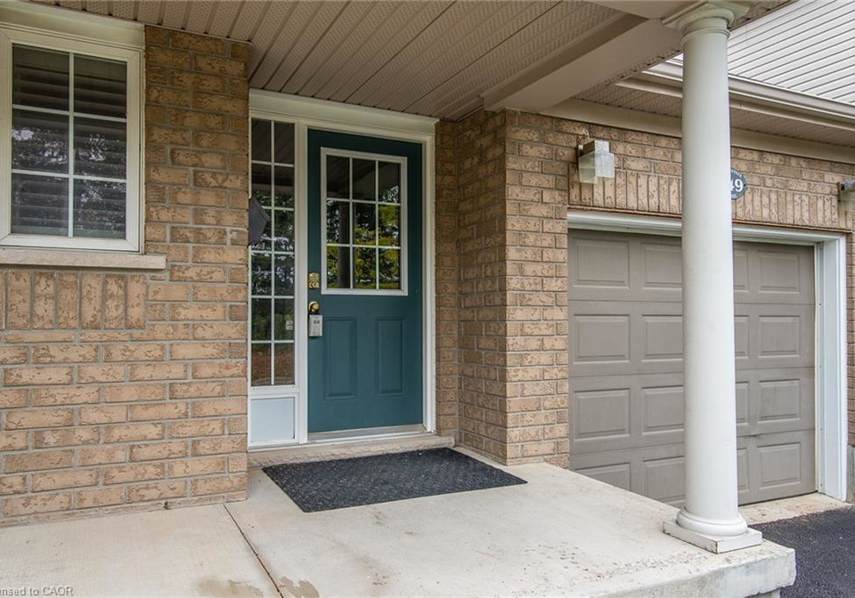149-sims-estate-drive-kitchener-ontario-40771676