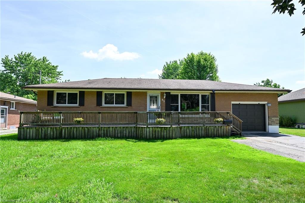 83-oak-avenue-paris-ontario-40771743