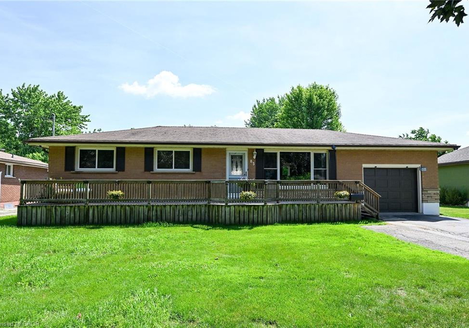 83-oak-avenue-paris-ontario-40771743