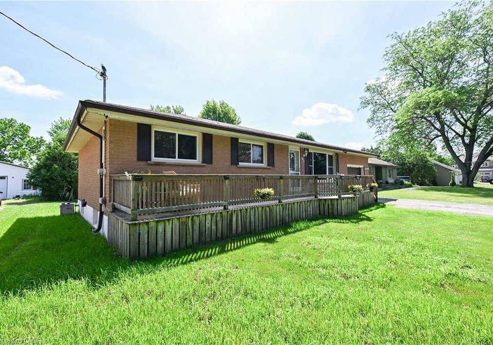 83-oak-avenue-paris-ontario-40771743