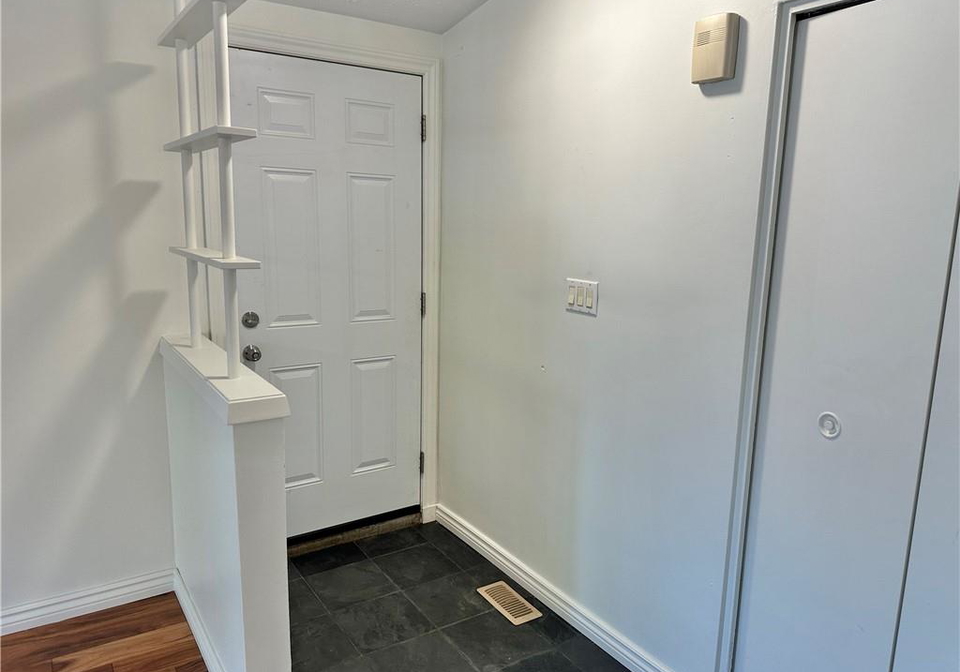 8-howard-street-simcoe-ontario-40771802