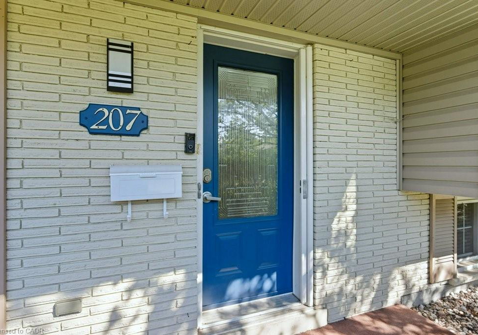 207-spring-trail-ancaster-ontario-40771872
