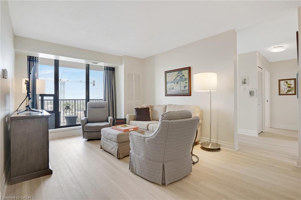 81-church-street-kitchener-ontario-40771895