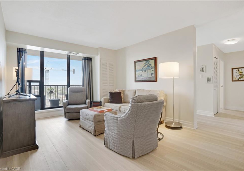 81-church-street-kitchener-ontario-40771895