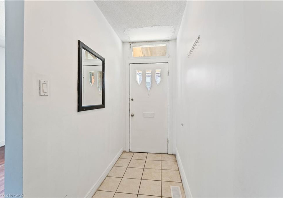 33-madison-avenue-hamilton-ontario-40771975