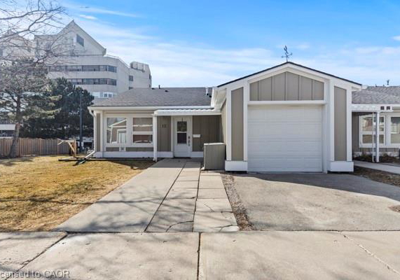 12-nolan-trail-hamilton-ontario-40771981
