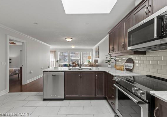 12-nolan-trail-hamilton-ontario-40771981