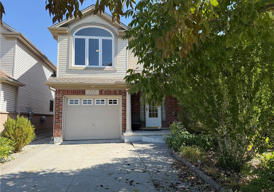 713-grand-banks-drive-waterloo-ontario-40772064