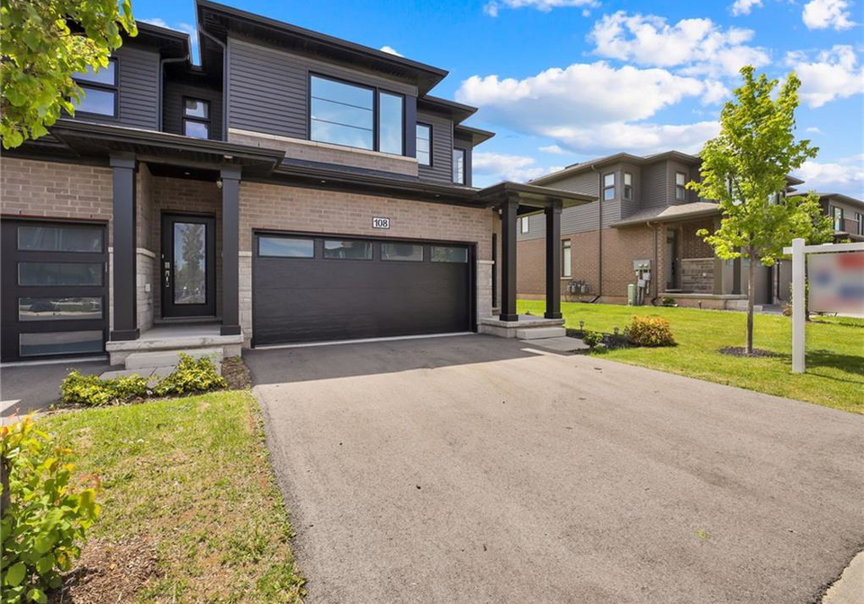 4552-portage-road-niagara-falls-ontario-40772124