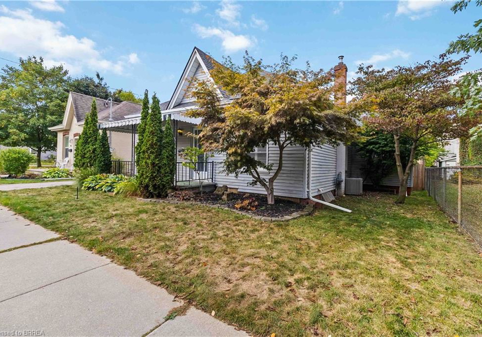90-grand-street-brantford-ontario-40772159