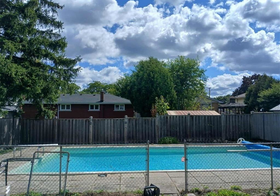 164-laurier-avenue-hamilton-ontario-40772188