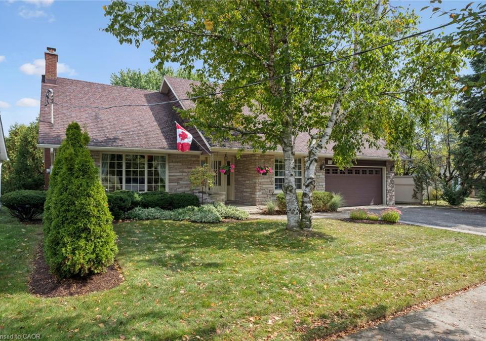 46-larkspur-crescent-kitchener-ontario-40772190