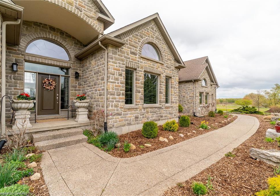 1436-snyders-road-e-baden-ontario-40772219