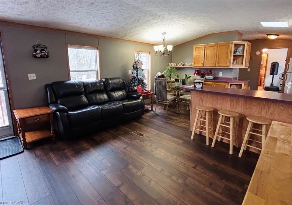 1294-8th-concession-road-west-flamborough-ontario-40772271