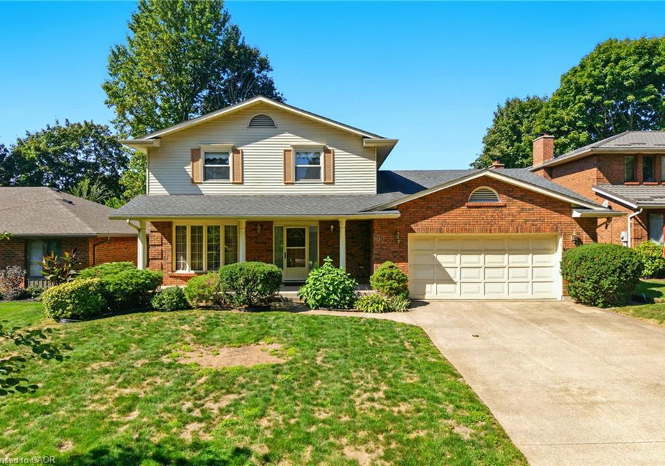 32-deerpark-crescent-fonthill-ontario-40772303