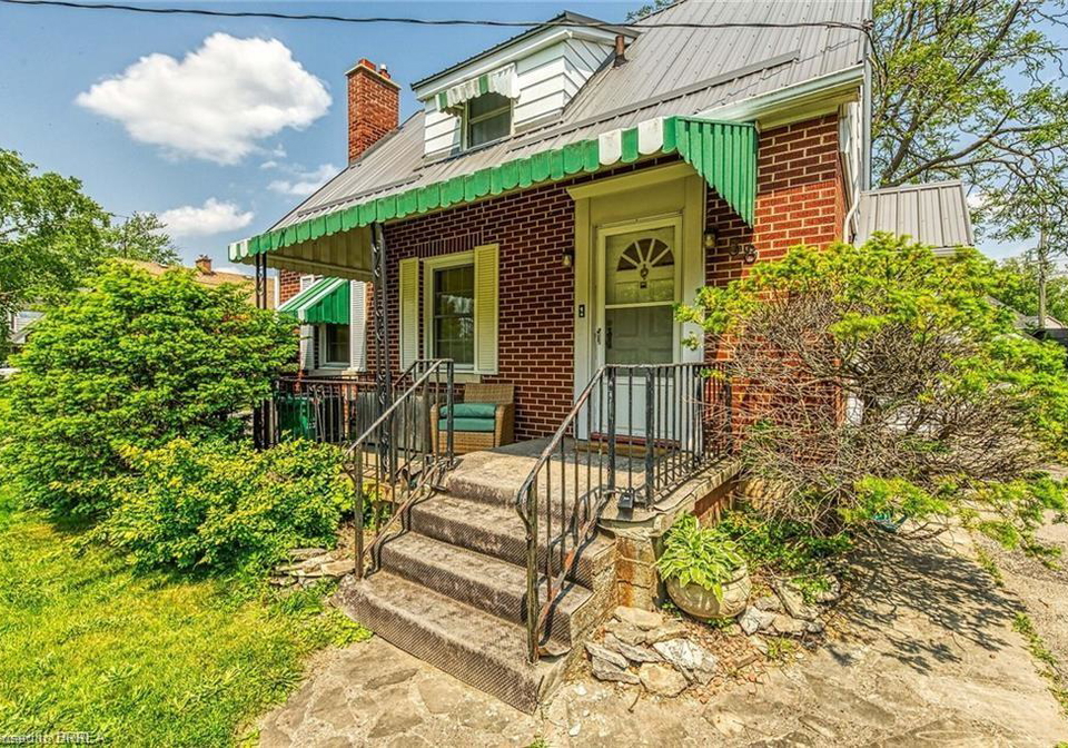 58-mount-pleasant-street-brantford-ontario-40772315