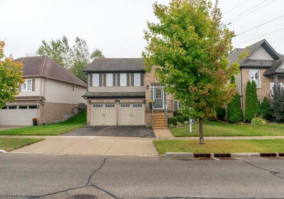 143-isaiah-drive-kitchener-ontario-40772362