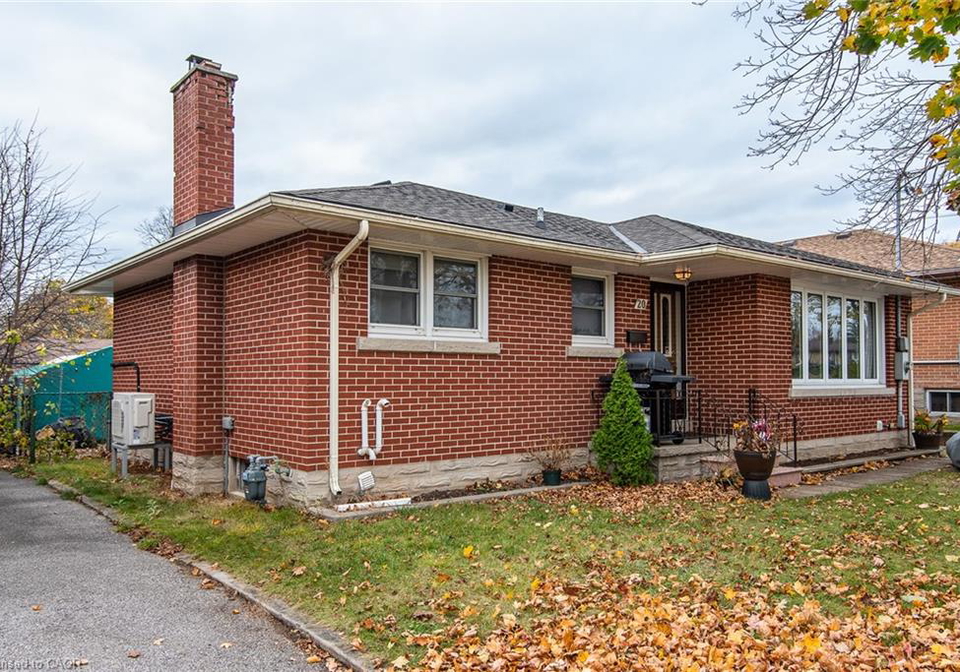 20-delmar-boulevard-guelph-ontario-40772421