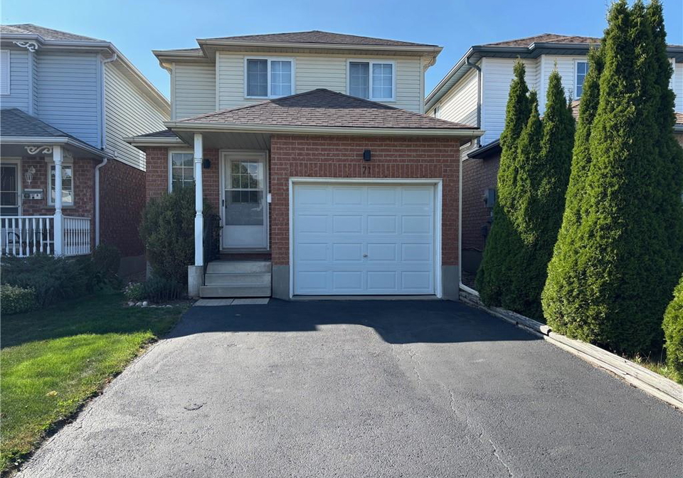 71-activa-avenue-kitchener-ontario-40772446